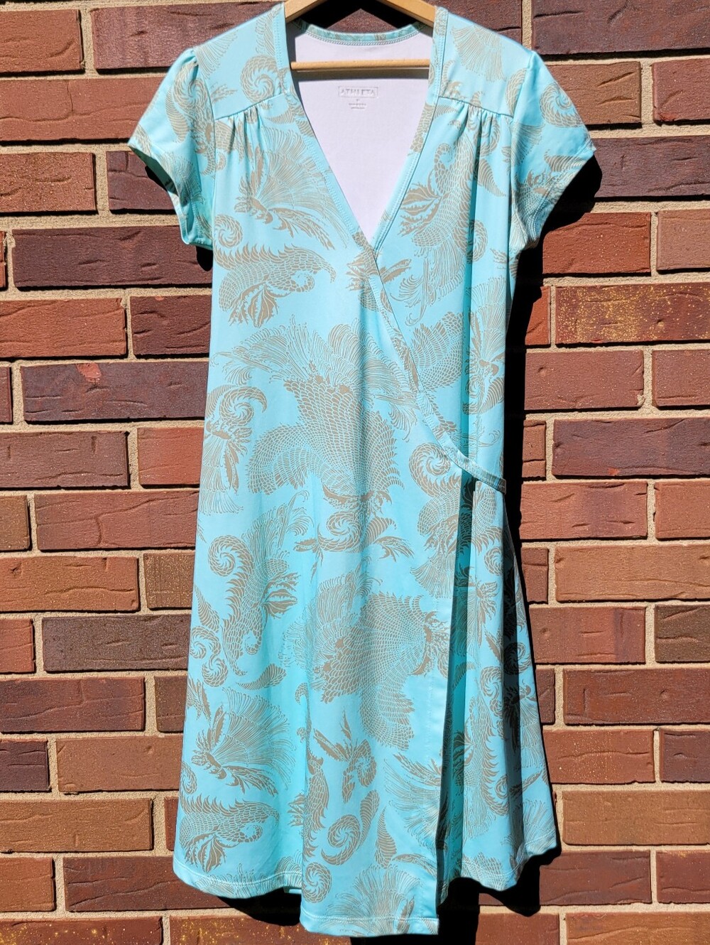 Athleta Aqua Blue Short Sleeve Wrap Dress w/ Gold Pattern Womens Medium US Mad